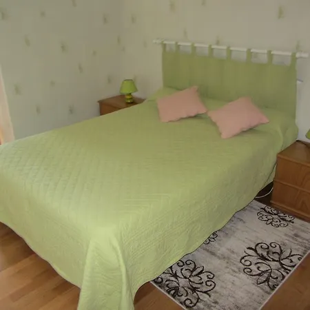 Oda ve Kahvaltı La Robiniere 3*