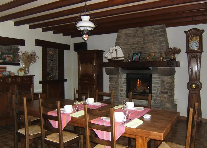 Couette-café La Robinière 3*